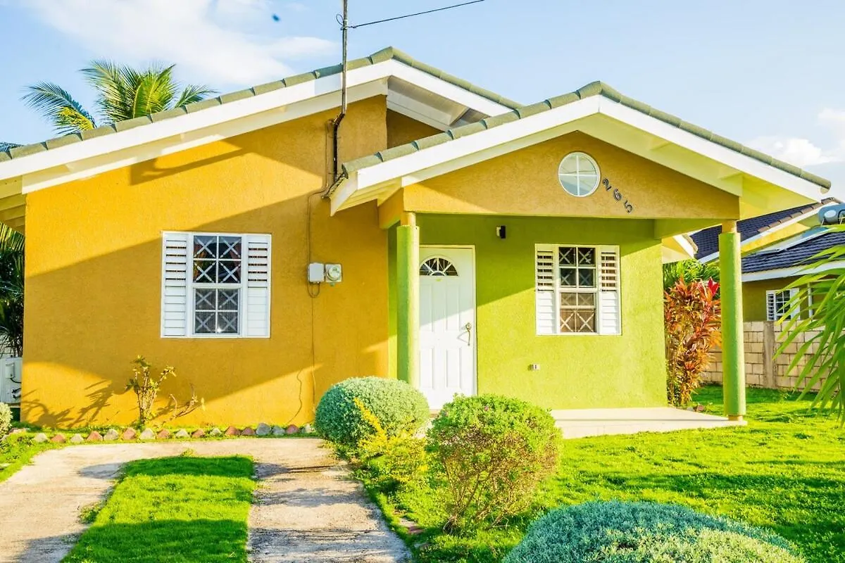 Elegant 2-Bedroom Villa At Drax Hall Resort - Ocho Rios Escape