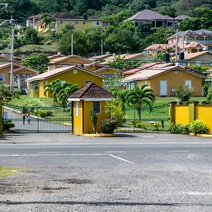 Emerald 2 Bed 10 Mins 24hrs Hot Water Wi Fi Holiday home